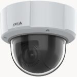 Axis Communications PTZ  Kamera 02768-021   Überwachungskamera mit 4 Megapixel Auflösung. professionelle Kamera für außen