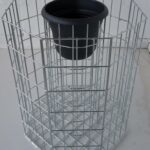 Blumensäule achteckig, Höhe 62 cm, MW 5 x 10 cm, feuerverzinkt inkl. Topf