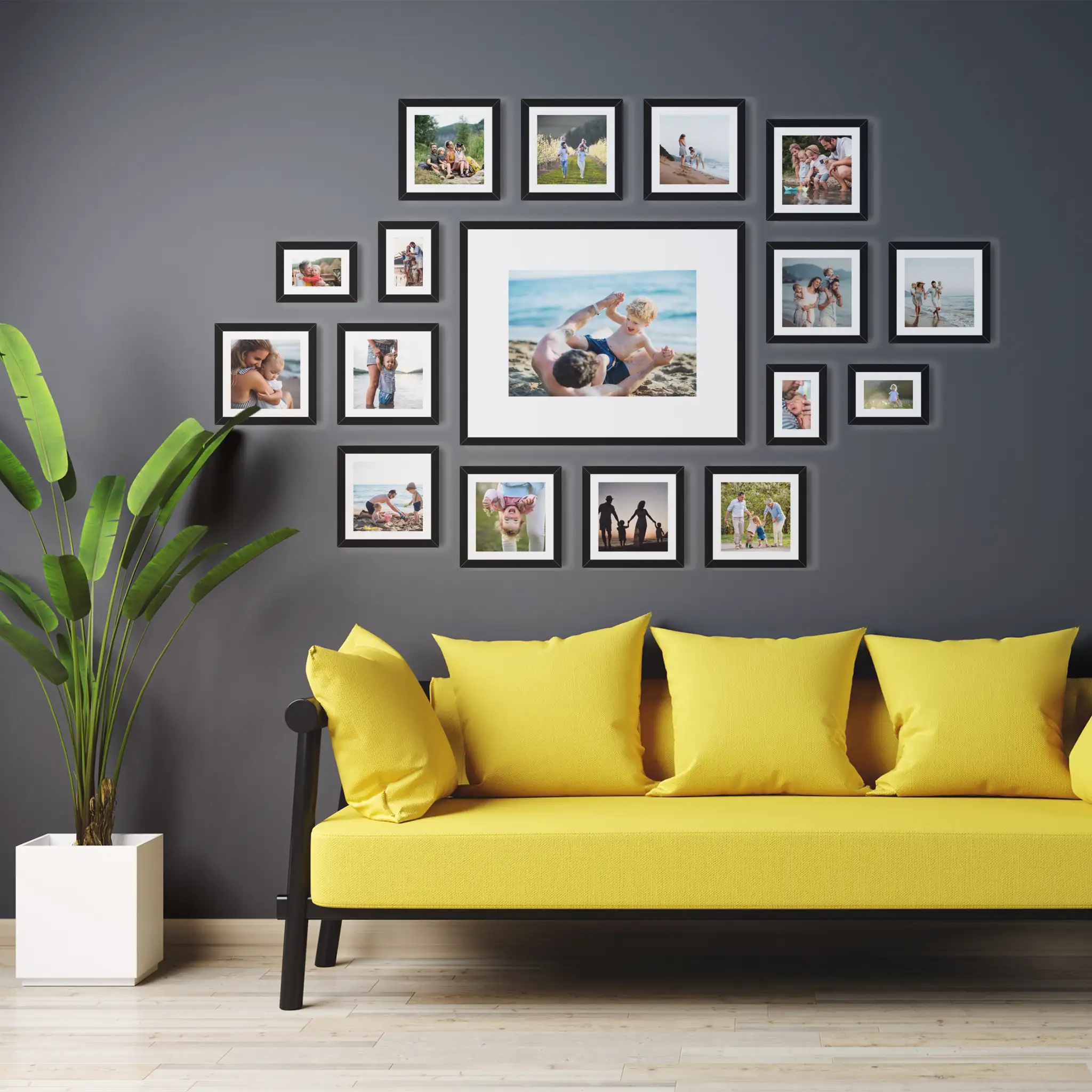 Fotowand Personalisierte - 17 Gedruckte & Gerahmte Fotos - 190x115 cm