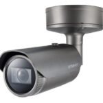 Hanwha Vision Bullet  Kamera PNO-A9081R 4,5 - 10,0mm  Überwachungskamera mit 8 Megapixel Auflösung. professionelle Kamera für außen