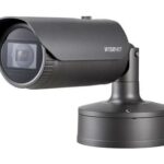 Hanwha Vision Bullet  Kamera XNO-6080R/MSK 2,8 - 12mm  Überwachungskamera mit 2 Megapixel Auflösung. professionelle Kamera für außen