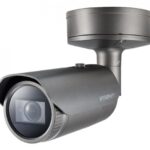 Hanwha Vision Bullet  Kamera XNO-9082R 2,8 - 8,4mm  Überwachungskamera mit  Auflösung. professionelle Kamera für außen