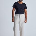 Leinen Chino Relaxed Fit Modell: Bird