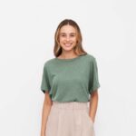 Leinen T-Shirt Modell: Lari