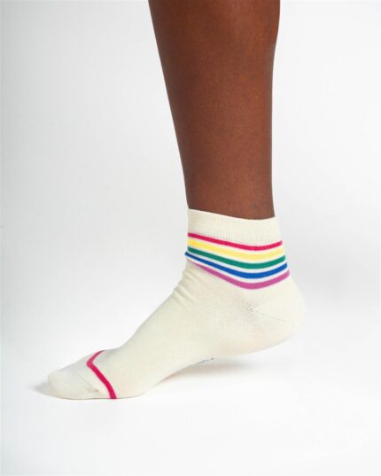 Socken Modell: Rainbow Stripes